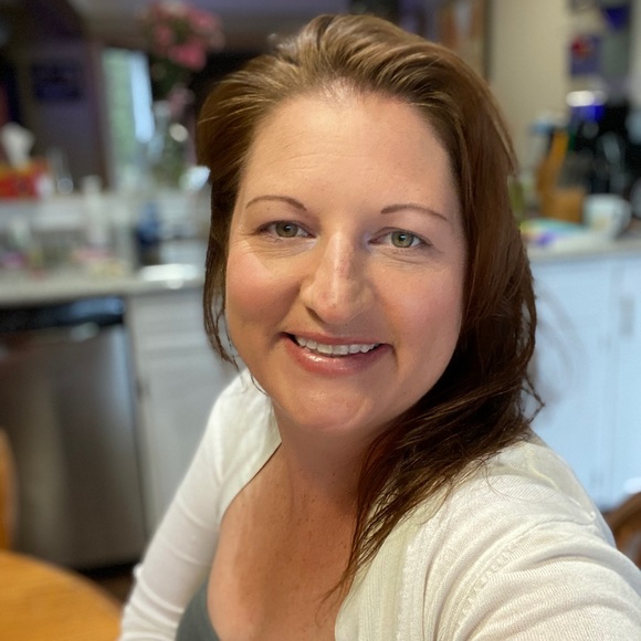 Meet your Posher, Marissa z - Picture 2 of 4